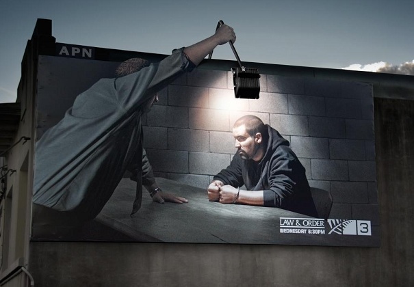 25 Ads on Buildings You Won't Believe