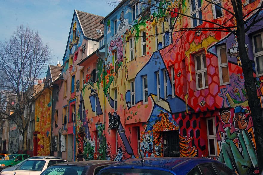 colourful-buildings-104