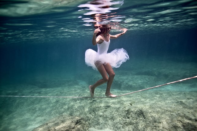Elena Kalis: Tight roping underwater