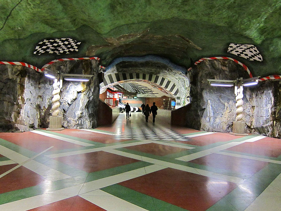 impressive-metro-subway-underground-stations-11