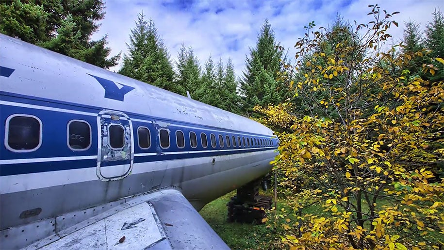 old-boeing-727-recycled-plane-home-bruce-campbell-21