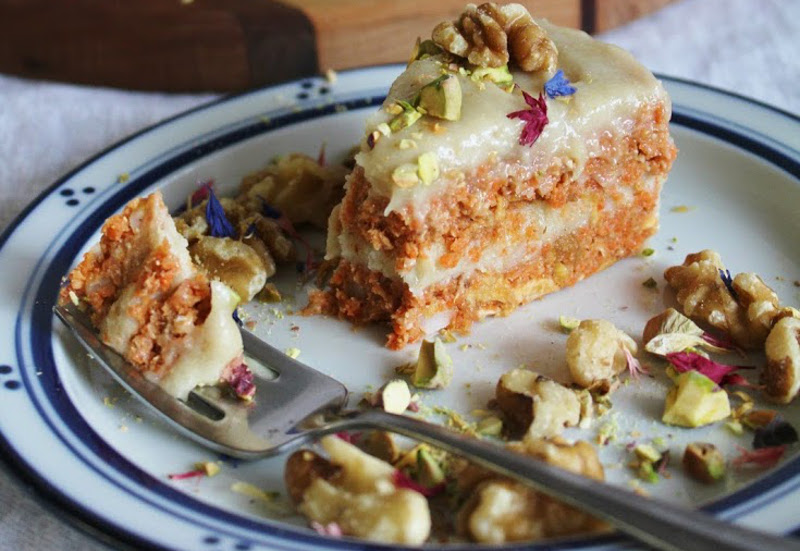 Recipe: Raw Carrot Cake with Cashew Cream Cheese Frosting