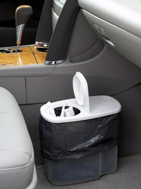 Keep your car clean by using a cereal container as a trash can.