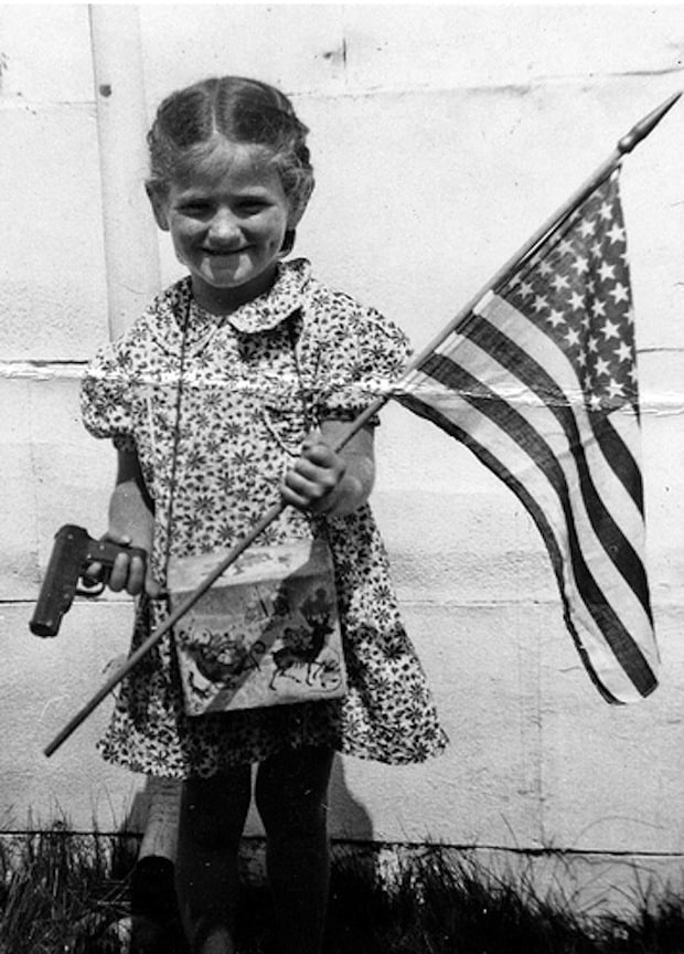 You never get to see true patriots like this little girl anymore.