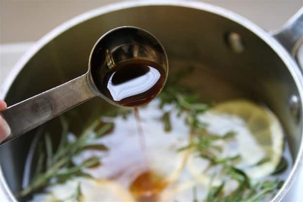 31. Top it all off by simmering a stock pot of rosemary, lemon, and vanilla extract as long as you need to make your home smell amazing.