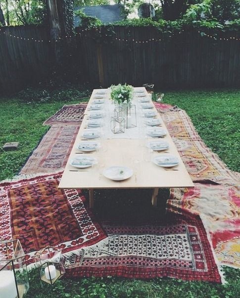Host a picnic with vintage rugs.