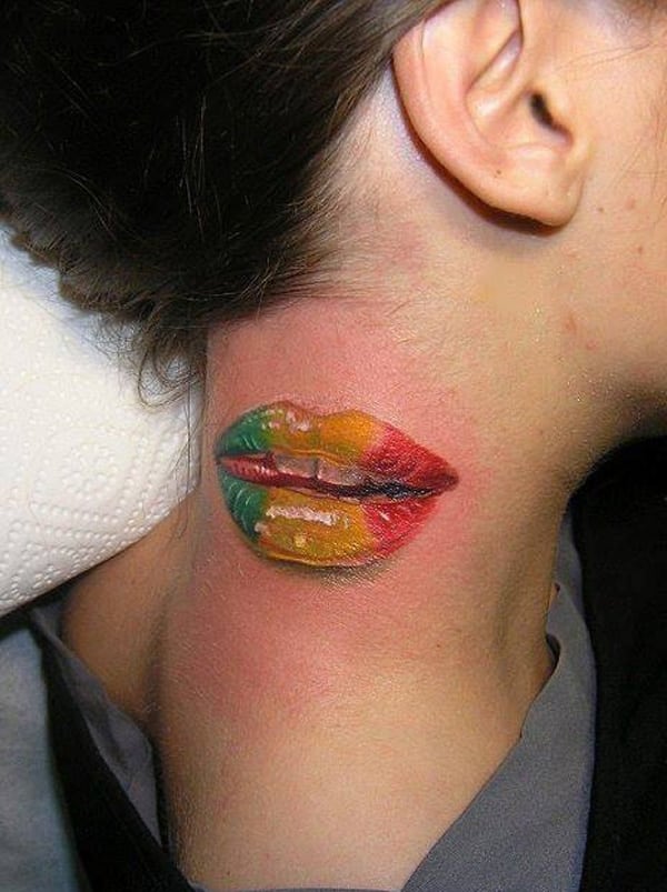 25 Crazily Cool Lip Tattoos DesignBump