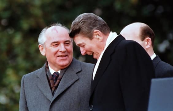 https://images.boredomfiles.com/wp-content/uploads/sites/11/2018/08/gorbachev-reagan.jpg